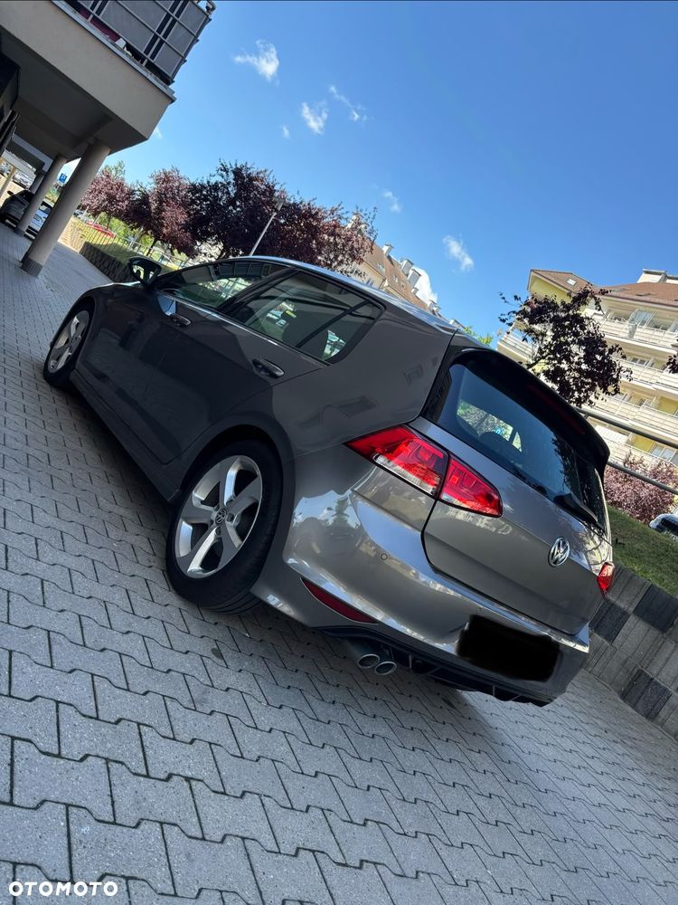 Volkswagen Golf - 5