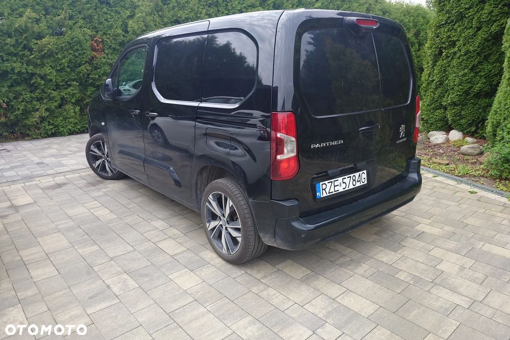 Peugeot Partner L2 S&S Pro EAT8 (bryg.) - 8