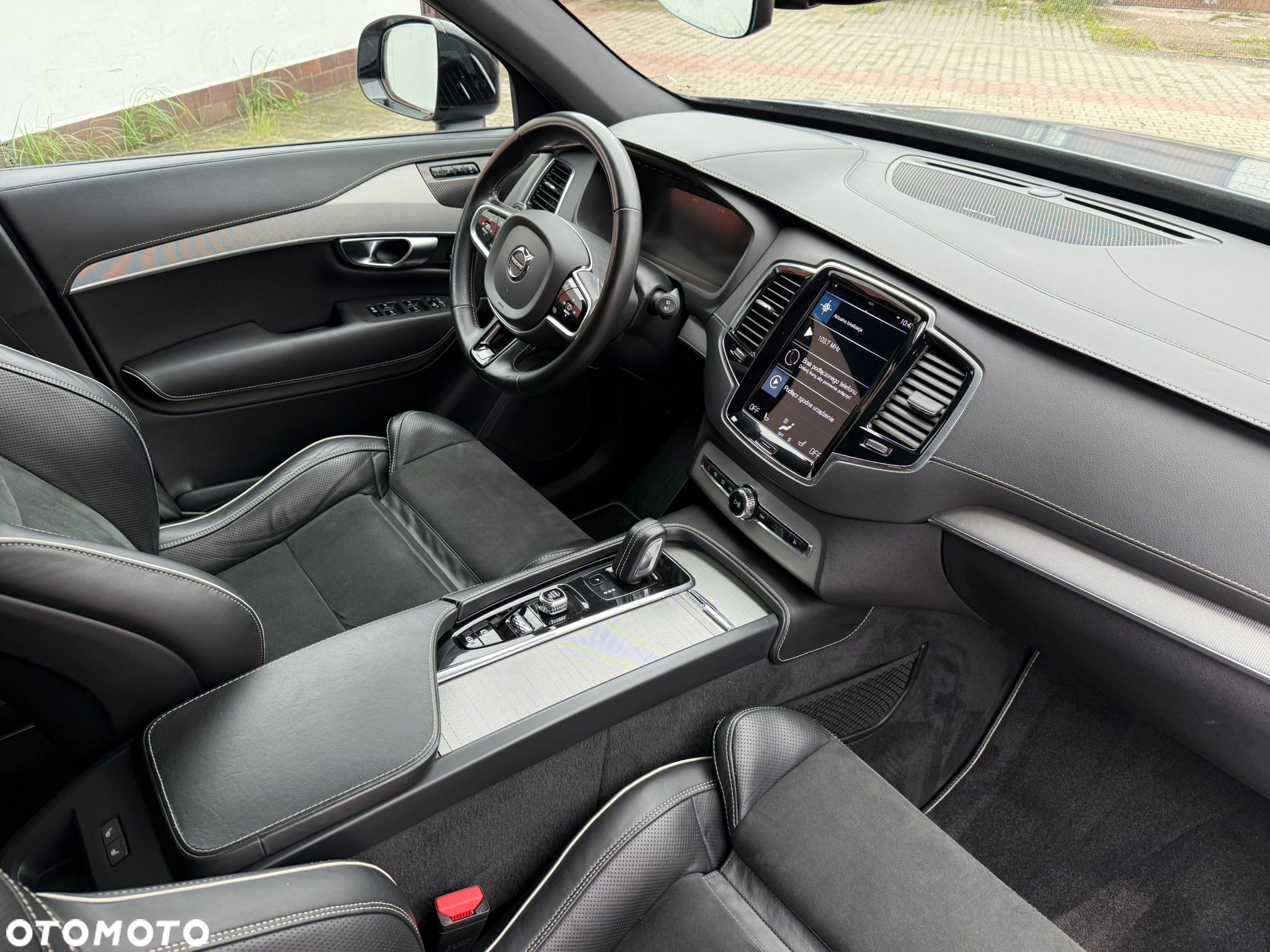 Volvo XC 90 D5 AWD R-Design - 3