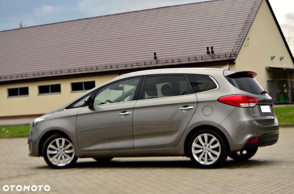 Kia Carens 1.7 CRDi L 7os - 5
