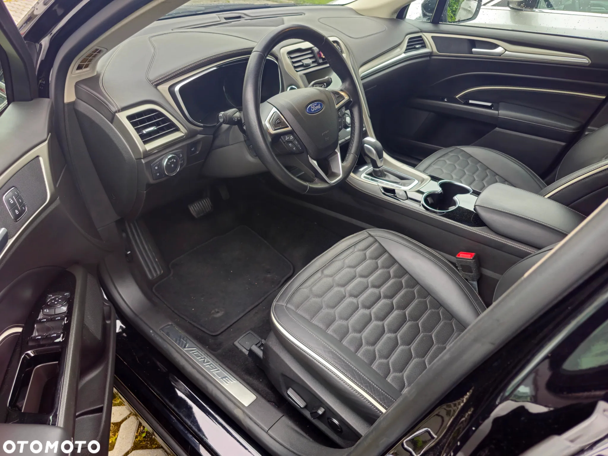 Ford Mondeo Vignale 2.0 TDCi PowerShift - 9