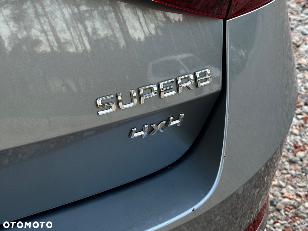Skoda Superb 2.0 TSI 4x4 DSG Style - 39
