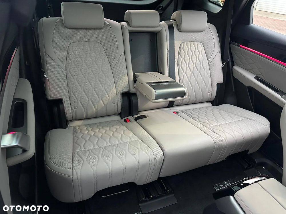 BYD Tang Flagship - 30