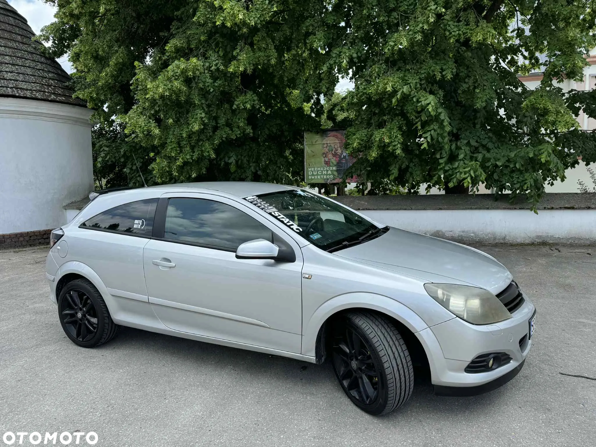 Opel Astra III GTC 1.6 Cosmo - 5