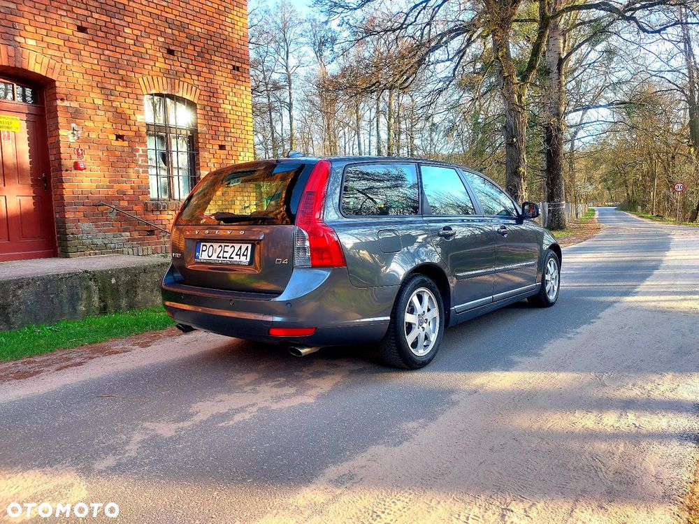 Volvo V50