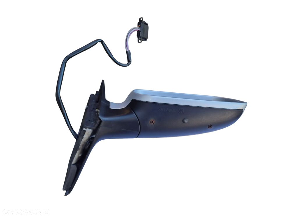 LUSTERKO ELEKTRYCZNE PRAWE 5 PINÓW VW PASSAT B5 FL SREBRNE: LA7W - 17