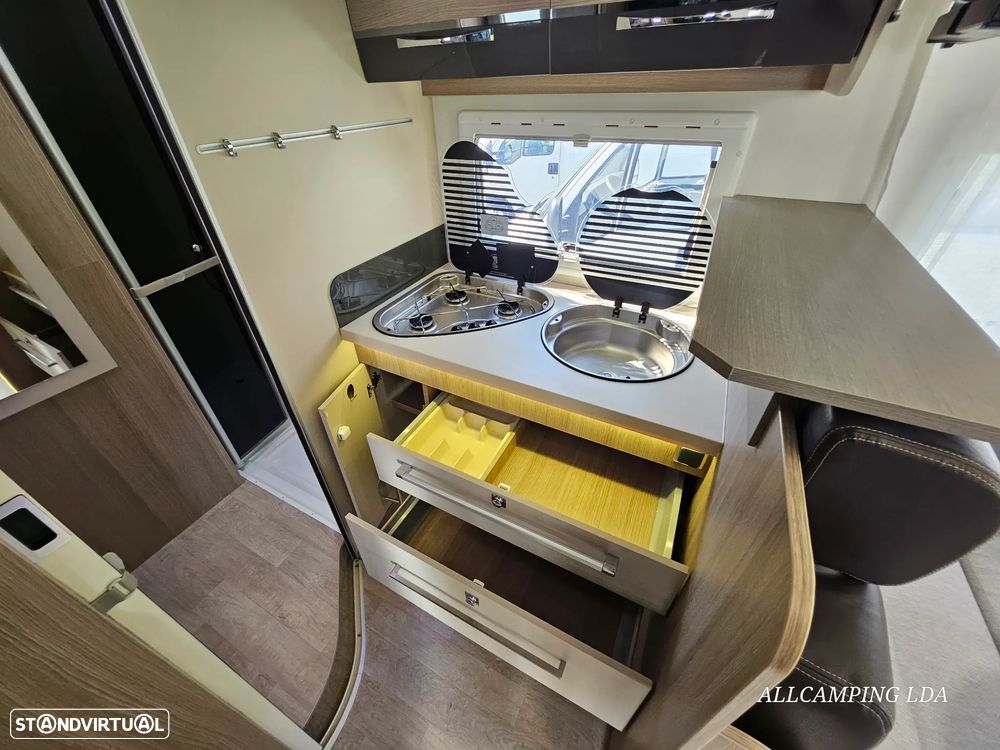 Chausson Flash Salão "Maxi Lounge+Cama de Casal Elétrica - 39