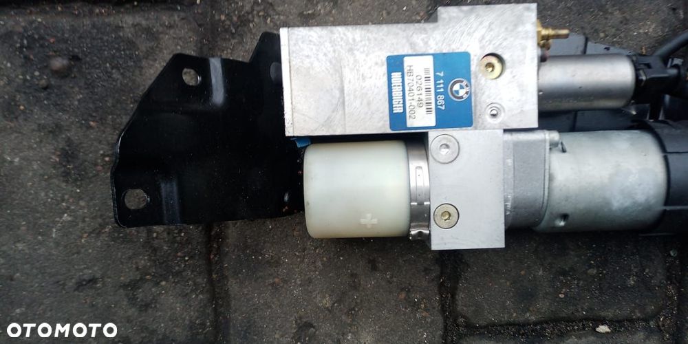 POMPA HYDRAULICZNA KLAPY BAGAŻNIKA 5 E61 2.5 D 7111867 BMW 2003-2007 - 2