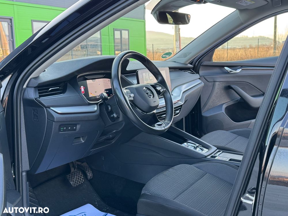 Skoda Octavia Combi 2.0 TDI DSG Exclusive Plus - 11