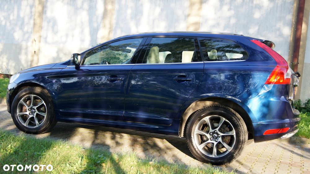 Volvo XC 60 D4 Drive-E Ocean Race - 16