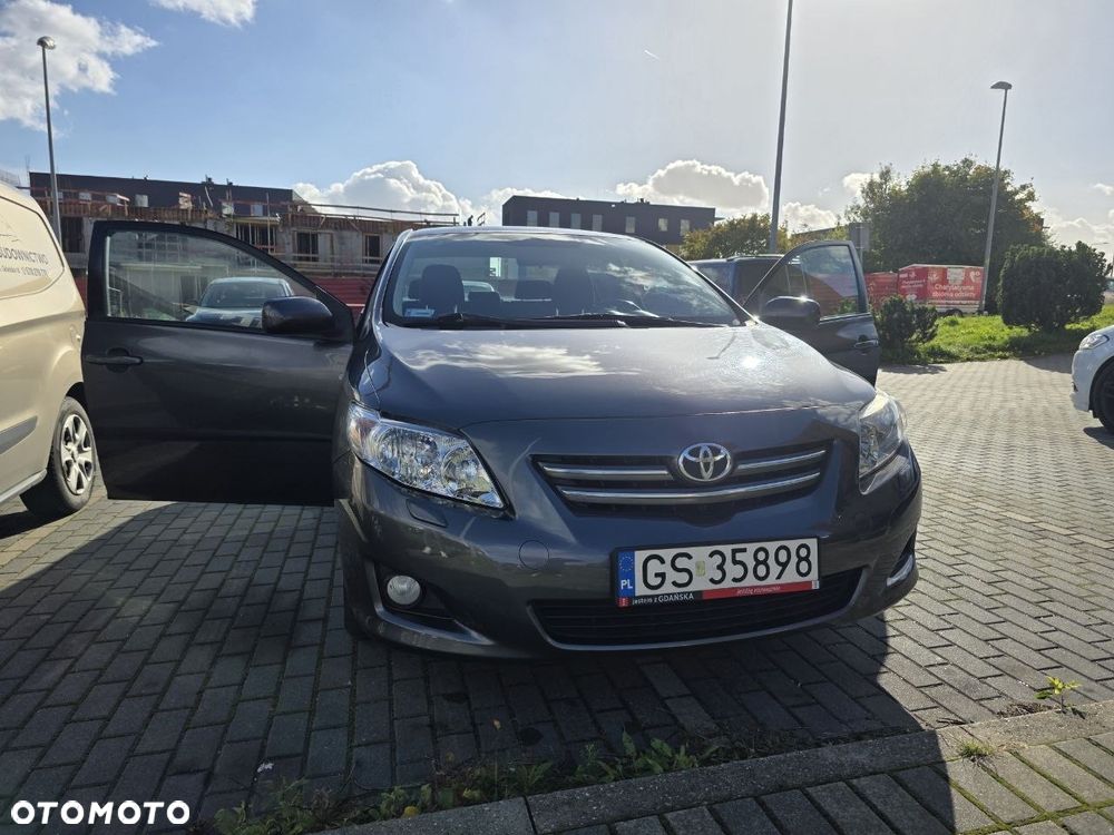 Toyota Corolla - 10