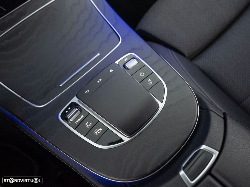 Mercedes-Benz E 300 de Avantgarde - 29
