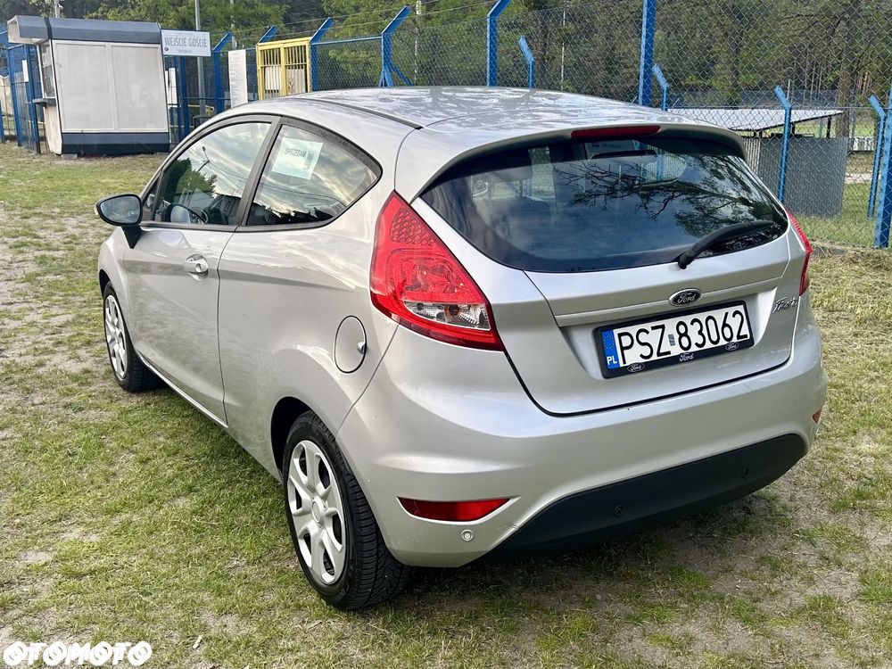Ford Fiesta 1.25 Ambiente EU5 - 4