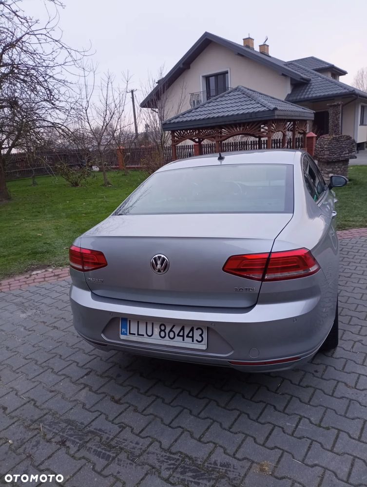 Volkswagen Passat 2.0 TDI BMT Trendline - 4