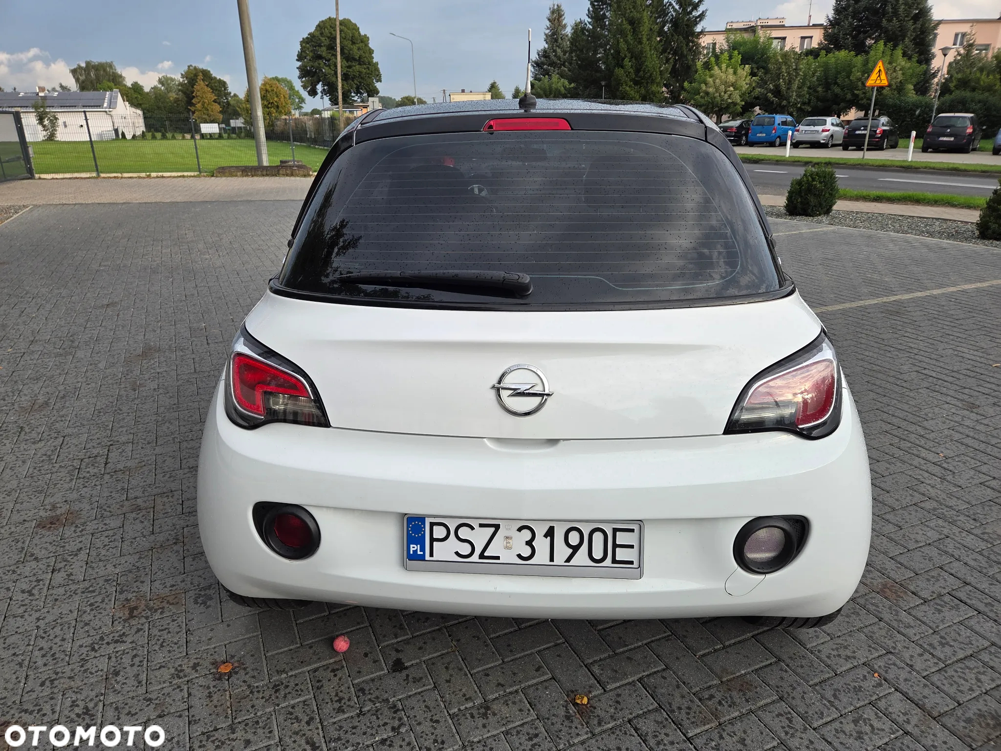 Opel Adam 1.2 Black Jack - 4