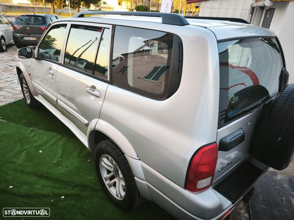 Suzuki Grand Vitara XL-7 2.0 HDi - 31