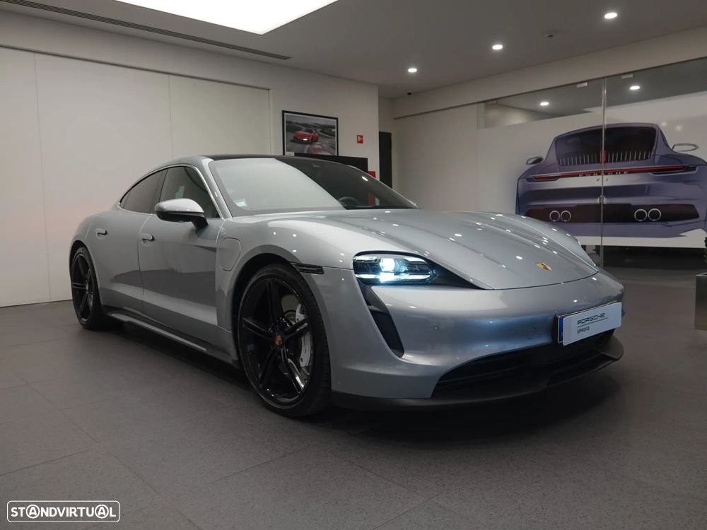 Porsche Taycan 4S - 8