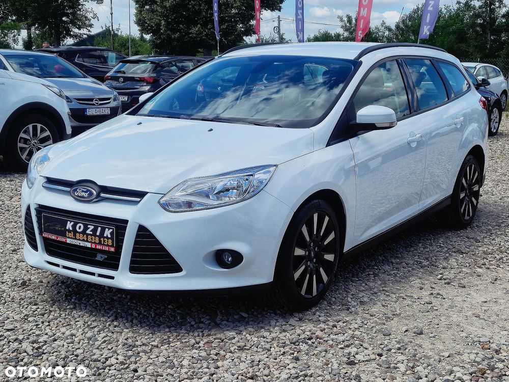 Ford Focus 1.6 TDCi DPF SYNC Edition - 4