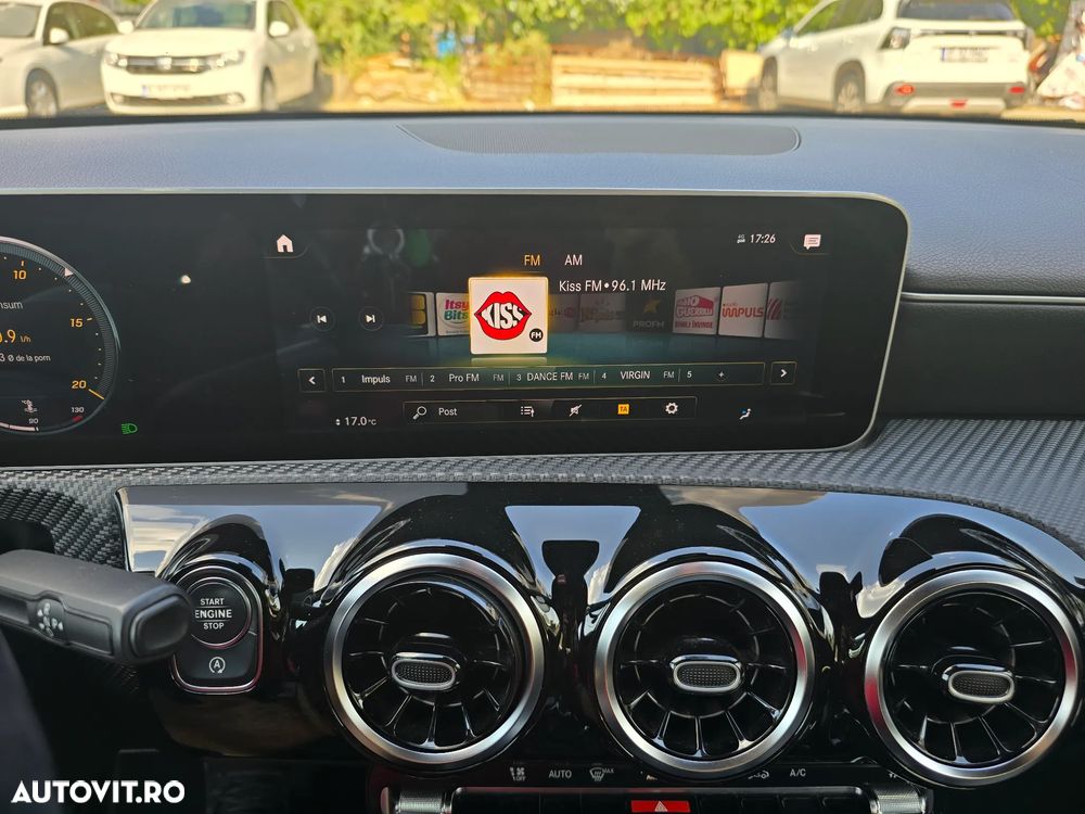 Mercedes-Benz A 200 7G-DCT Progressive - 30