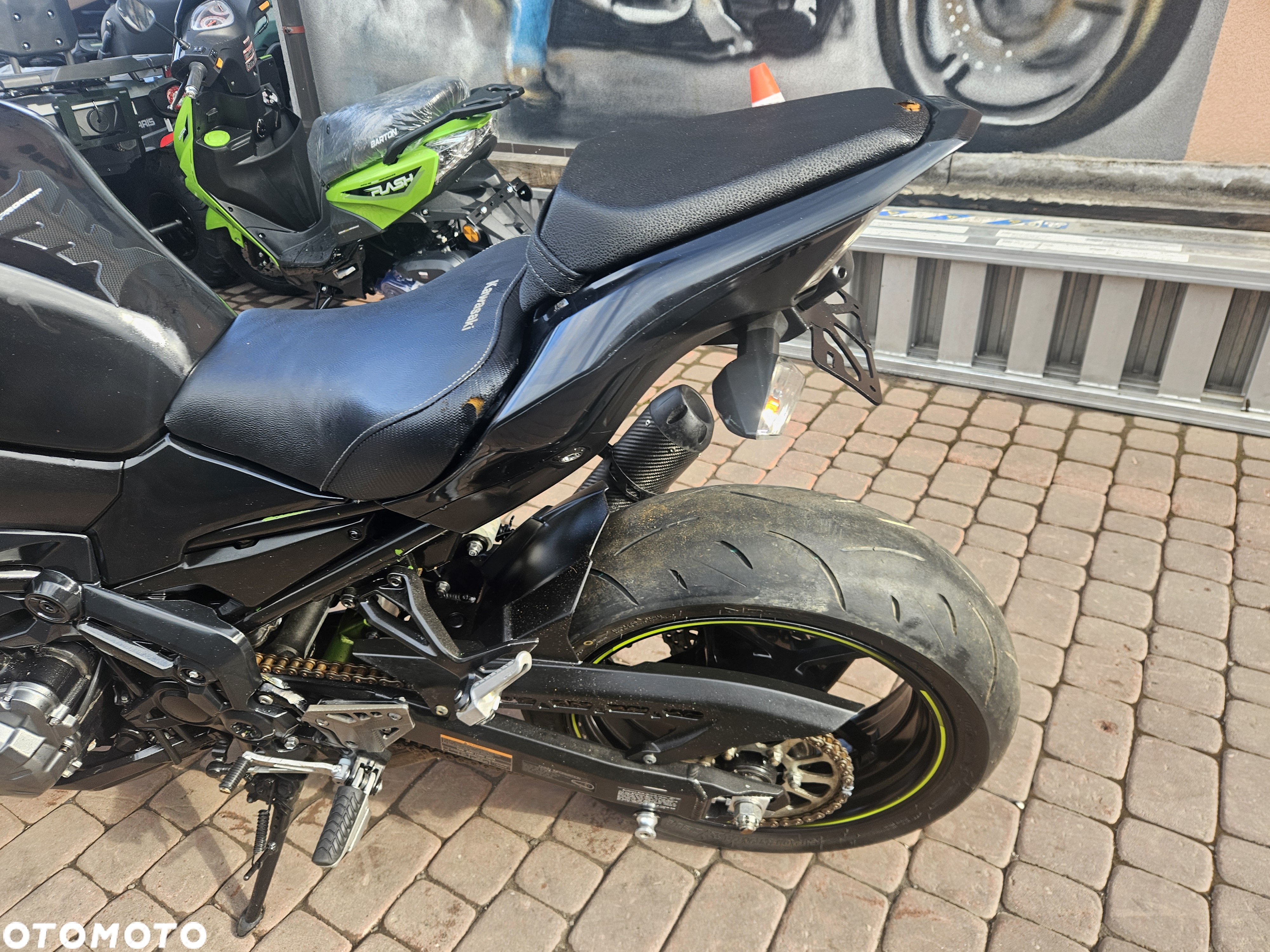 Kawasaki Z 900 - 12