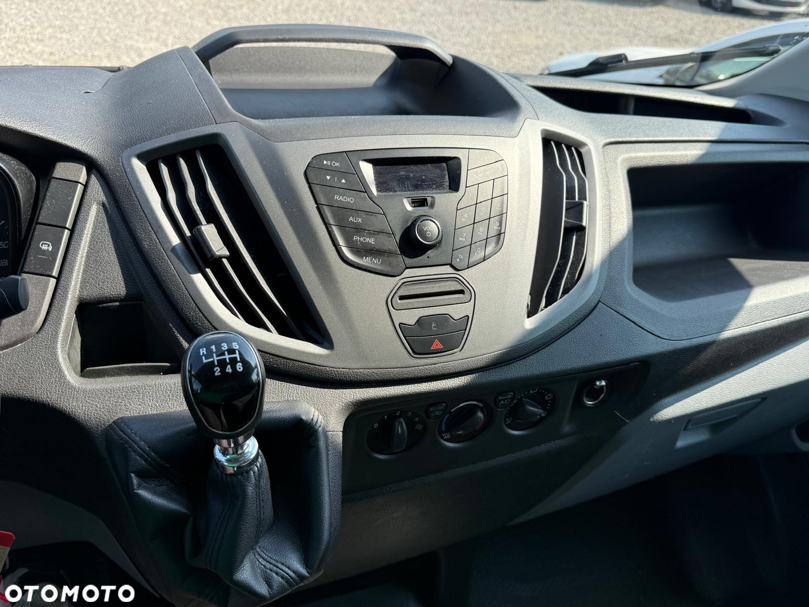 Ford Transit - 9