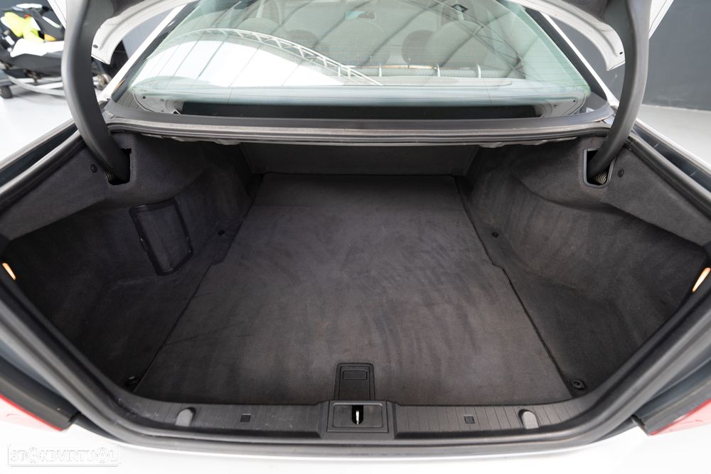 Mercedes-Benz E 270 - 33