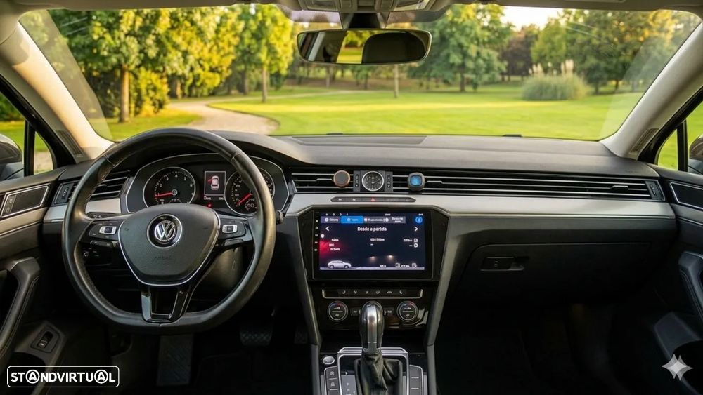 VW Passat 2.0 TDI R-Line DSG 4Motion - 8