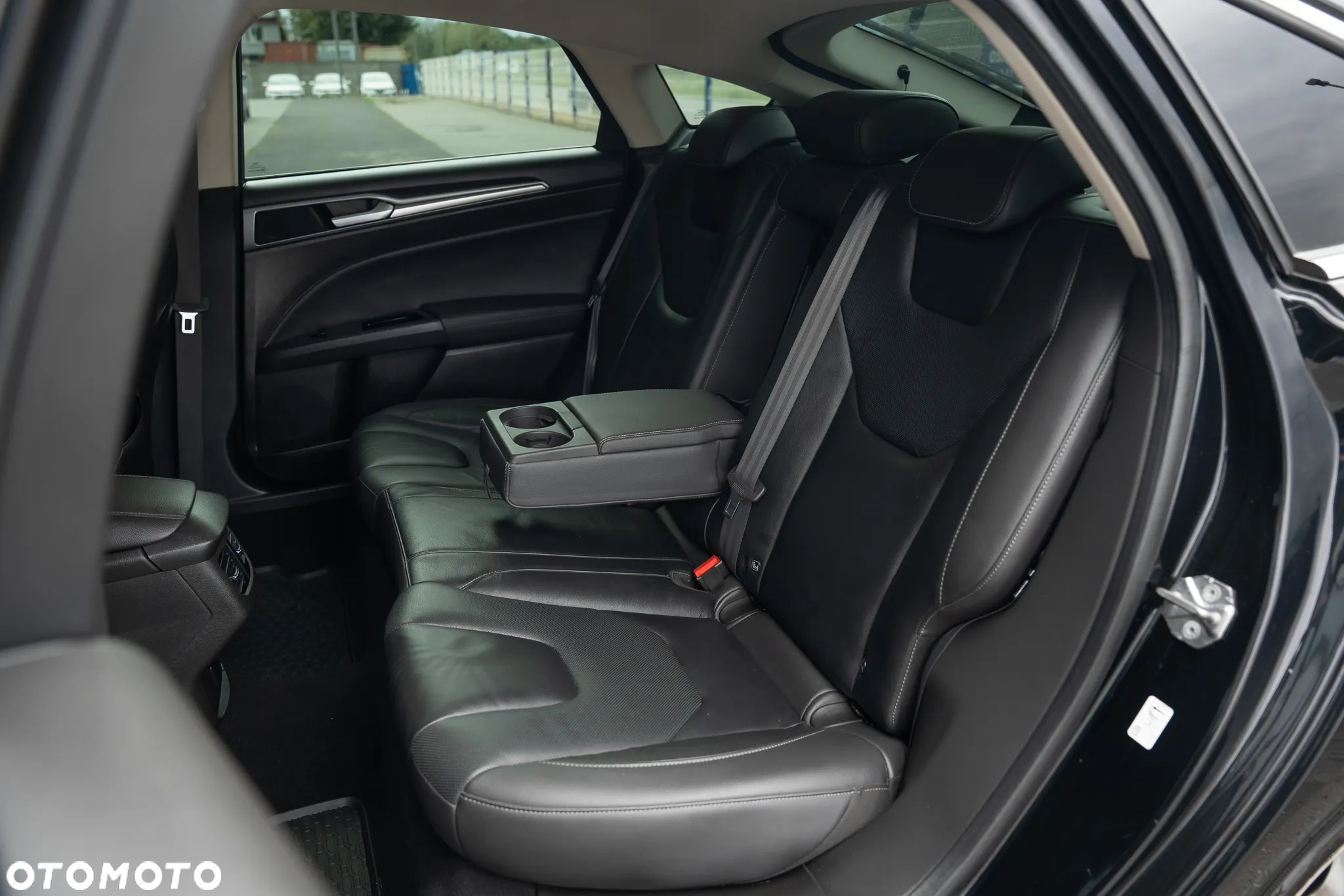 Ford Mondeo 2.0 TDCi Titanium - 34