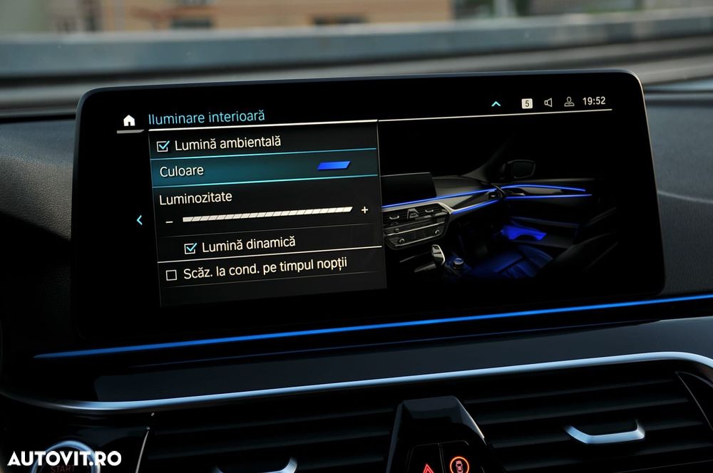 BMW Seria 5 520i AT MHEV - 25