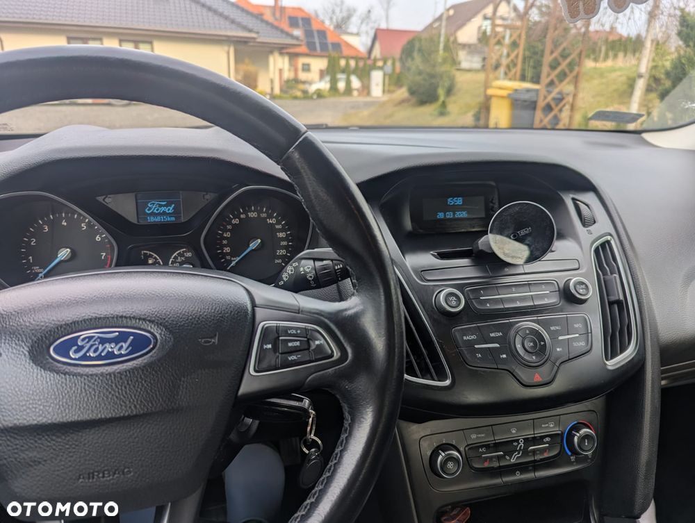 Ford Focus 1.0 EcoBoost Trend - 3