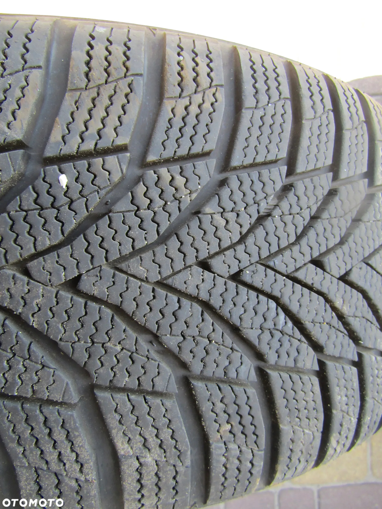FELGI ALUMINIOWE  5X114,3 ET 55 225 40 R18 KIA   12 18R - 13