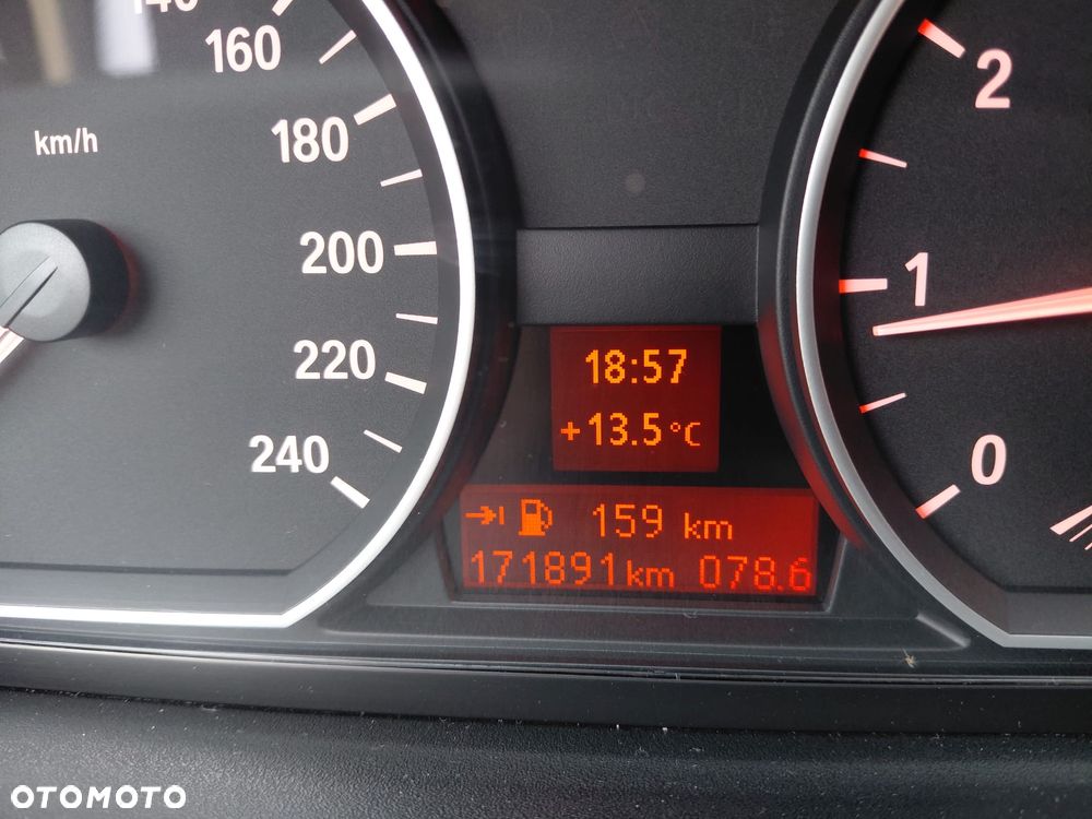 BMW Seria 1 - 33