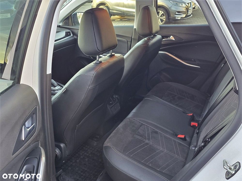 Opel Grandland 1.2 T GS Line S&S - 12