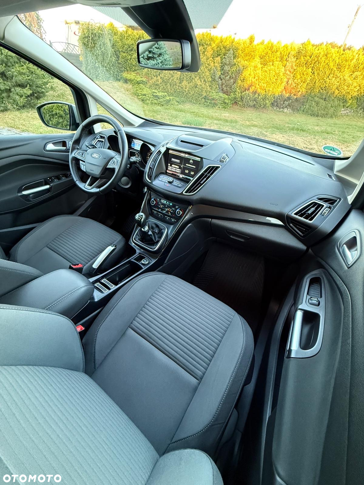 Ford C-MAX 2.0 TDCi Start-Stop-System Titanium - 12