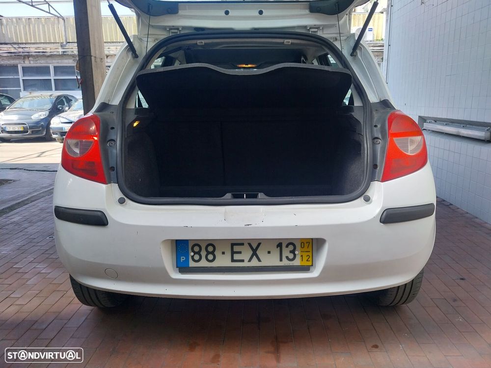 Renault Clio 1.5 dCi Confort - 10