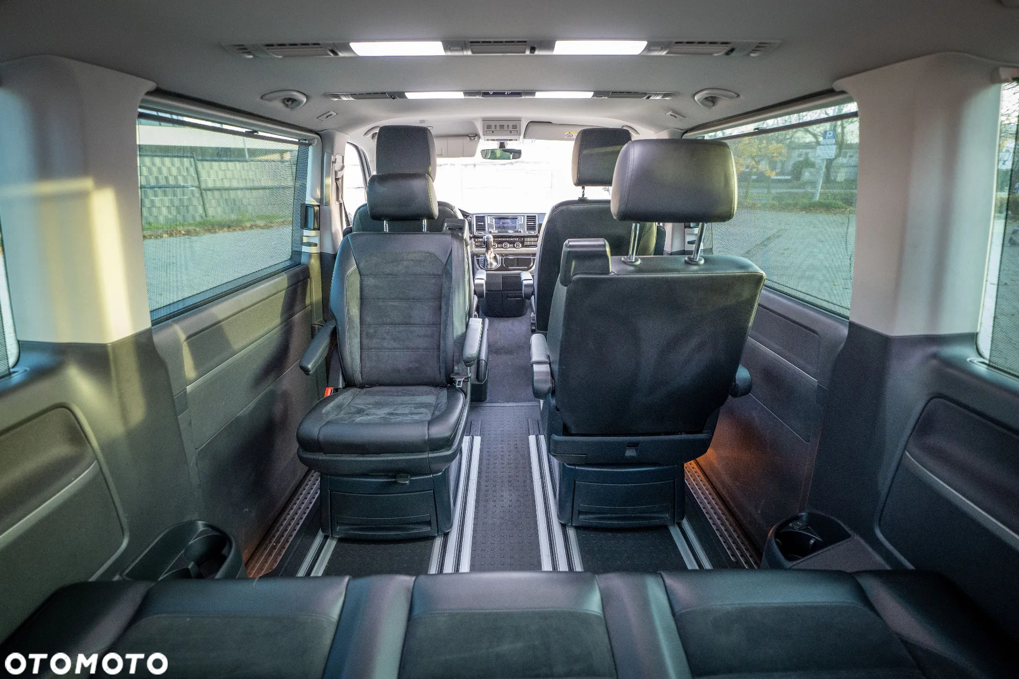 Volkswagen Multivan 2.0 BiTDI L1 Highline DSG - 23