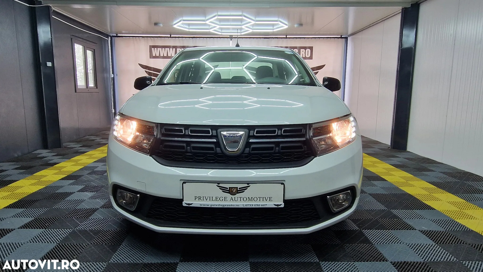 Dacia Logan 1.5 Blue dCi SL Prestige PLUS - 2