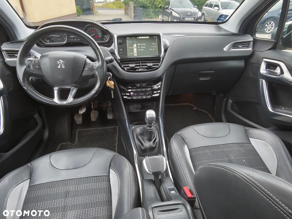 Peugeot 2008 BlueHDi FAP 120 STOP & START Allure - 24