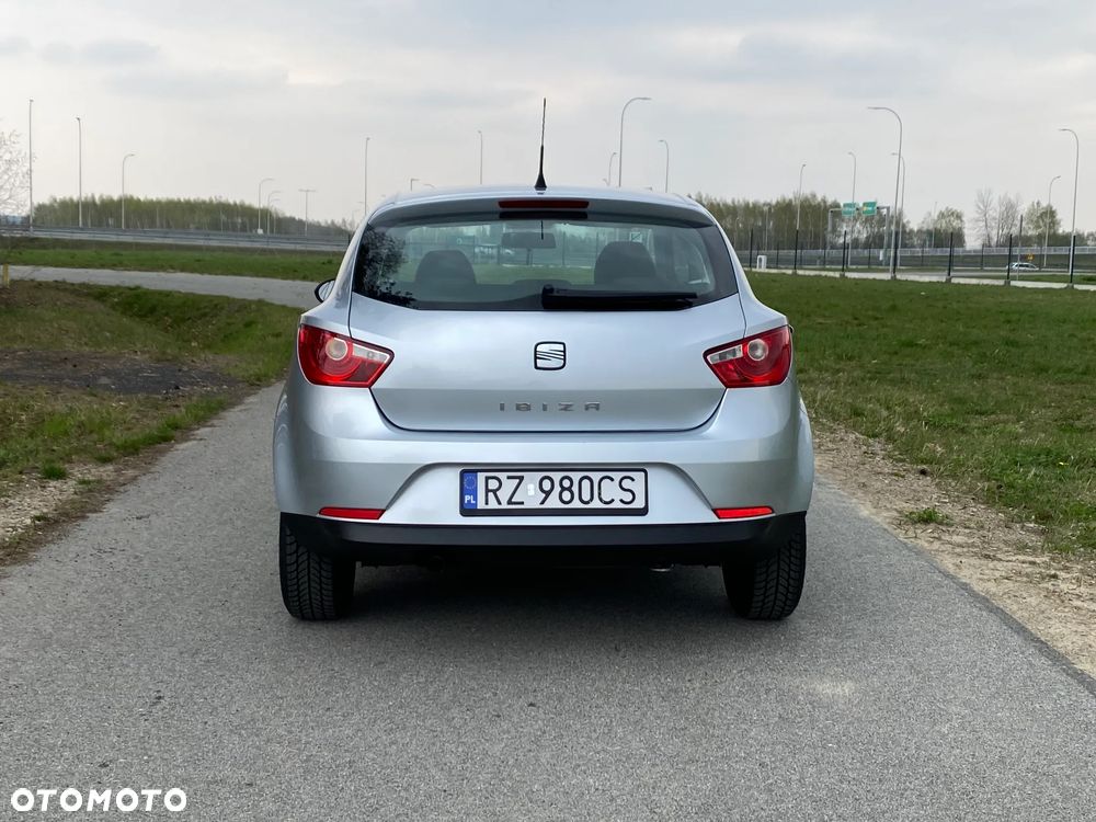 Seat Ibiza SC 1.6 16V DSG Style - 6