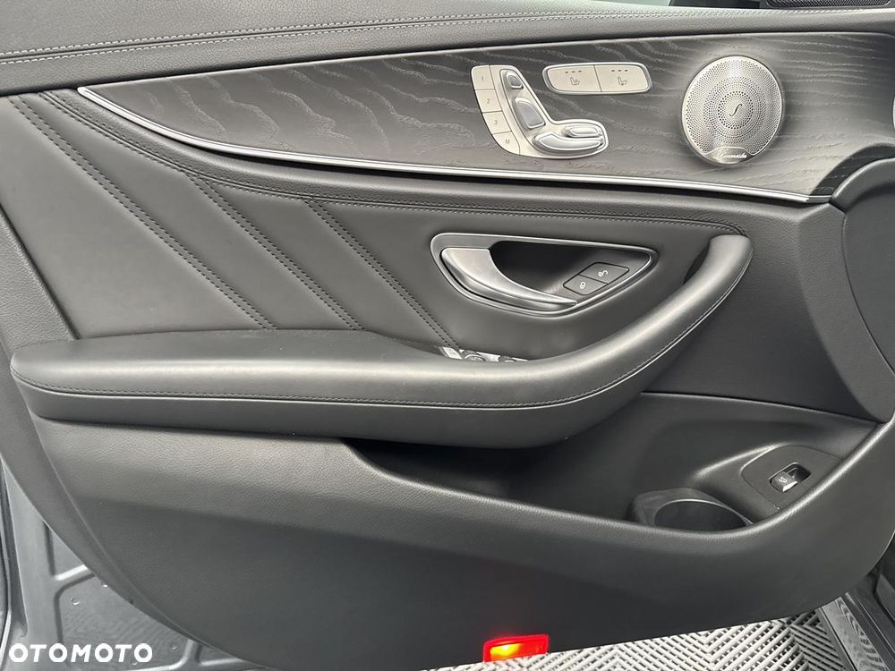 Mercedes-Benz Klasa E AMG 53 4-Matic+ - 11