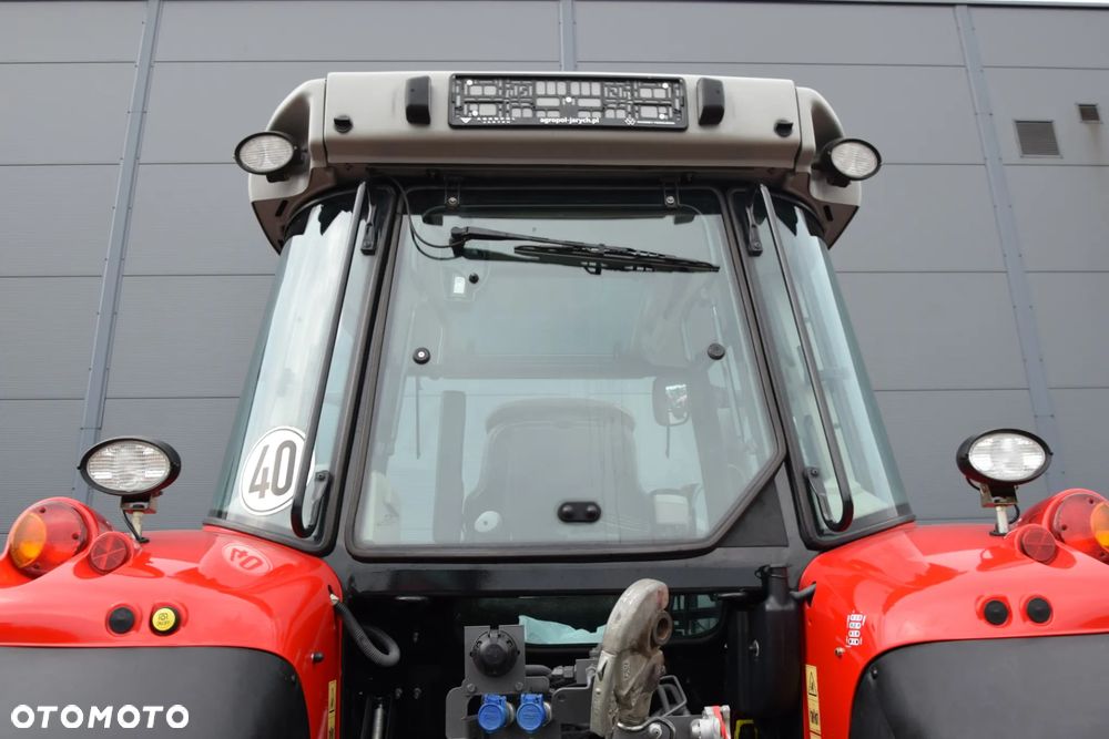 Massey Ferguson 5713 SL - 13