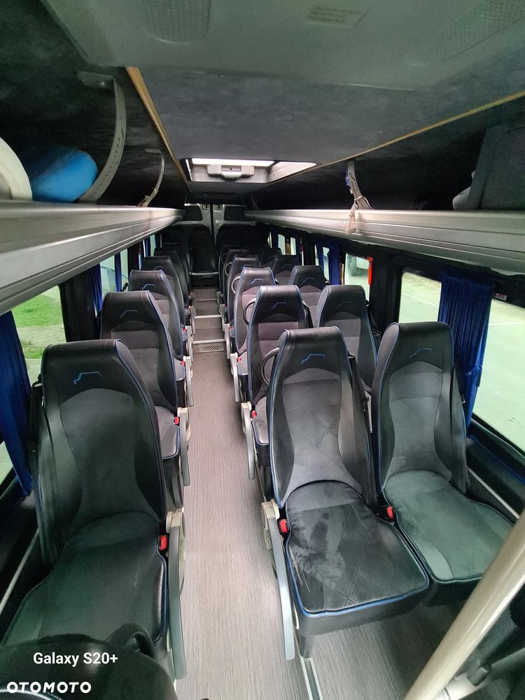 Mercedes-Benz Sprinter - 6