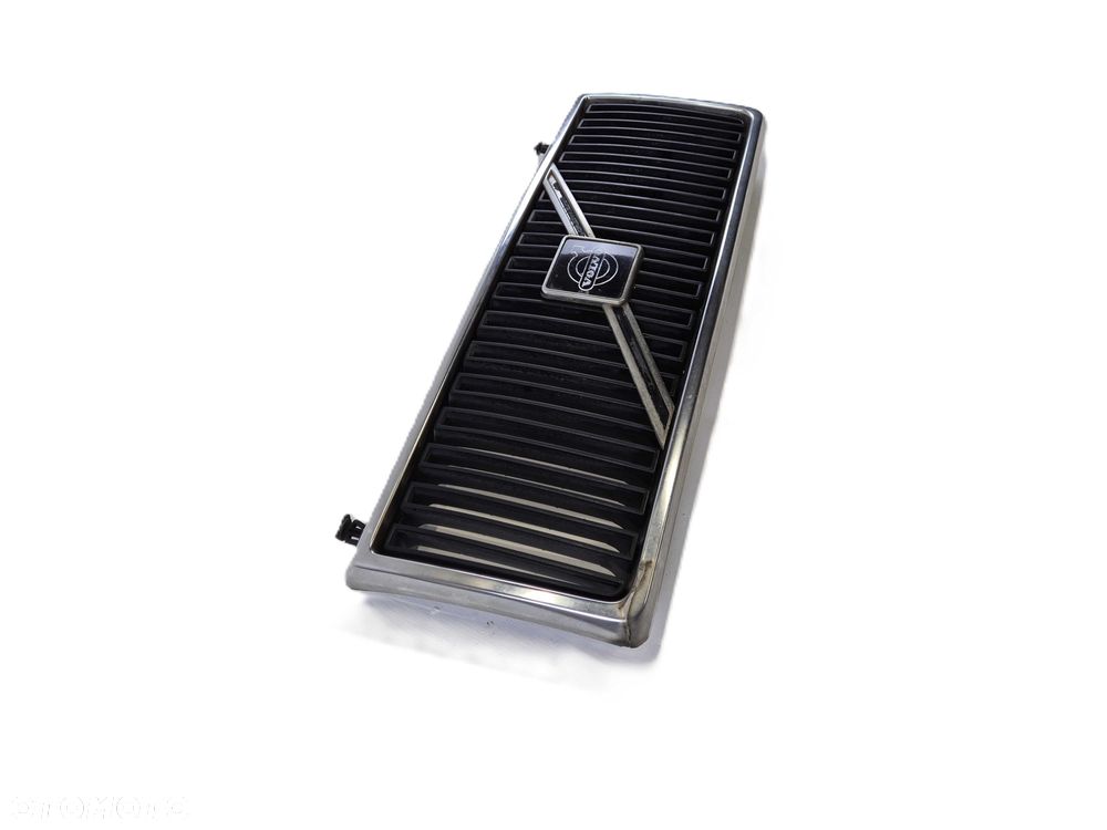 Przód Atrapa Chłodnicy Grill CHROM VOLVO 240 245 Oryginał - 4