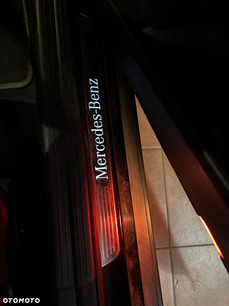 Mercedes-Benz GLA 250 4Matic 7G-DCT AMG Line - 20