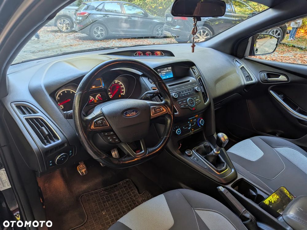 Ford Focus - 6