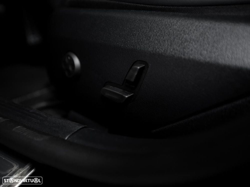 Mercedes-Benz C 300 d AMG Line - 16