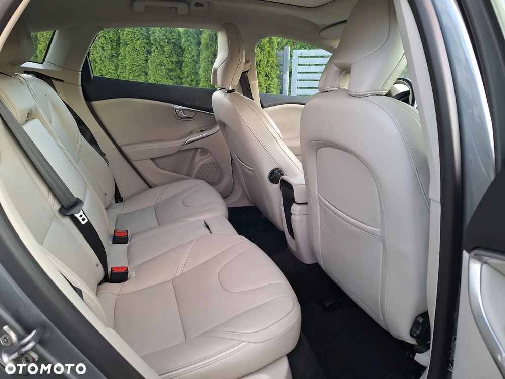 Volvo V40 Cross Country D3 Geartronic Summum - 20