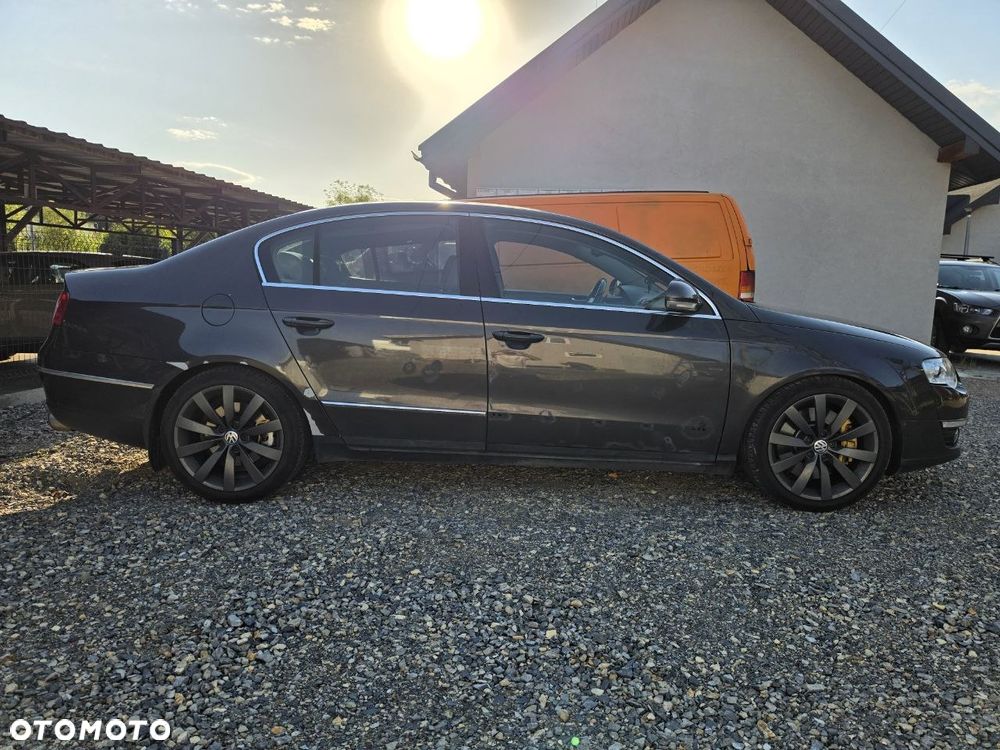 Volkswagen Passat 3.2 V6 FSI 4Mot Highline DSG - 5