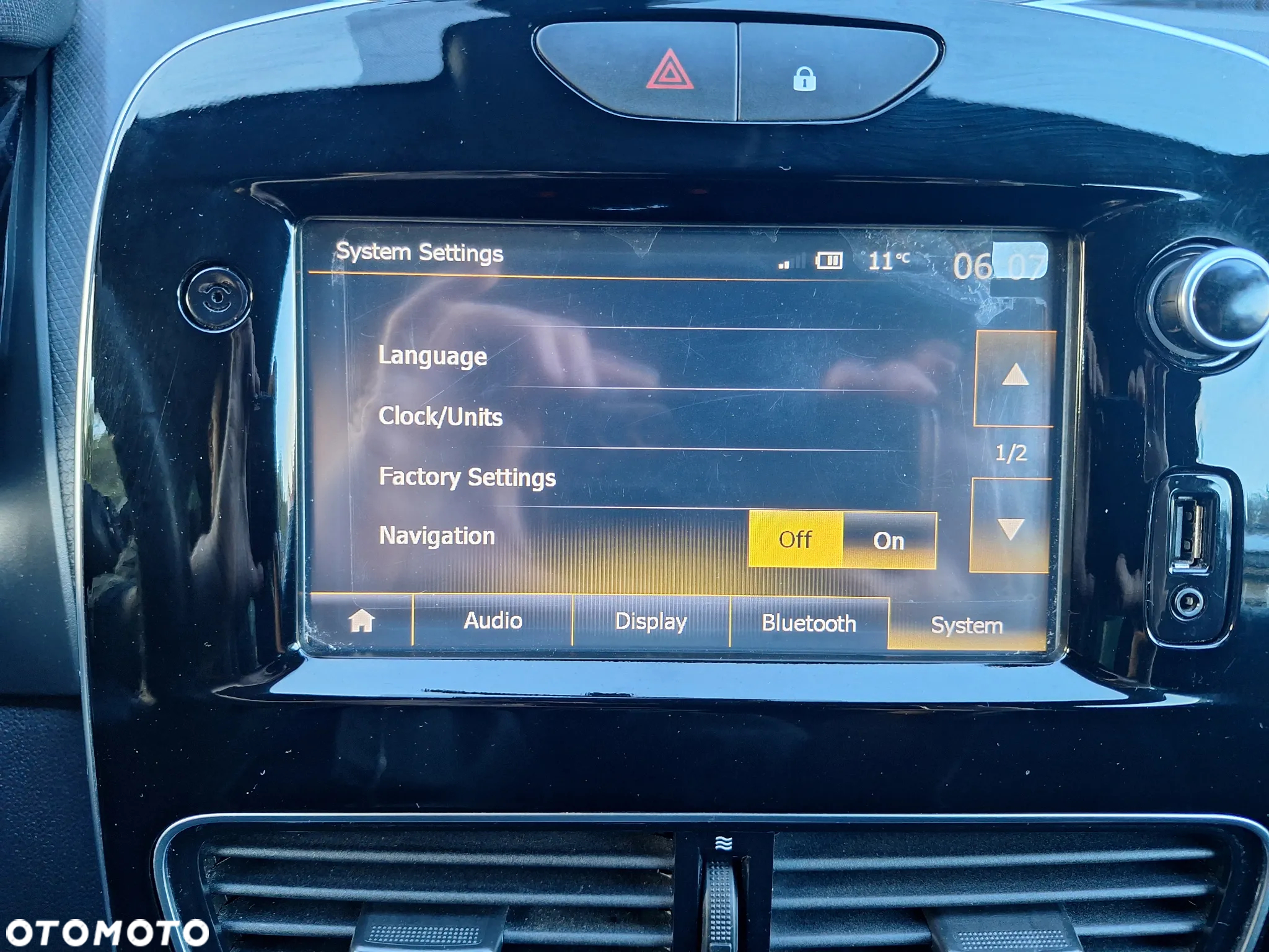 Renault Clio (Energy) TCe 90 Start & Stop LIMITED - 34