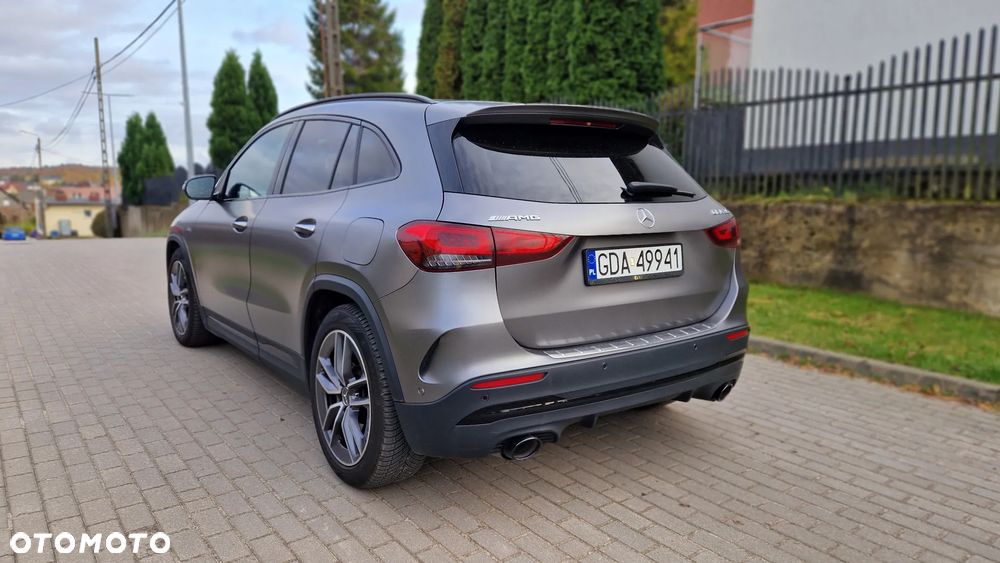 Mercedes-Benz GLA - 6